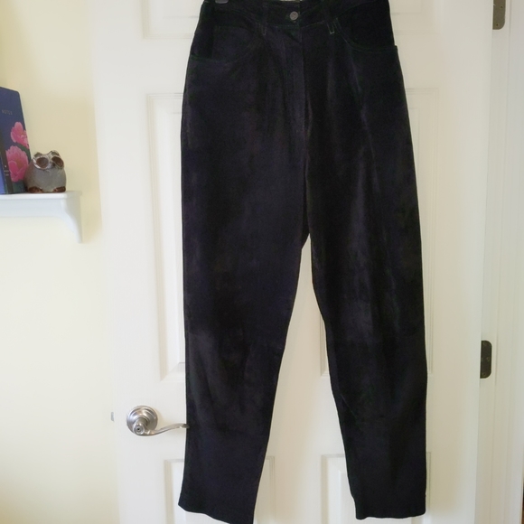 VTG Black Leather Suede Pants size 8 with elastic in waist - Picture 3 of 9